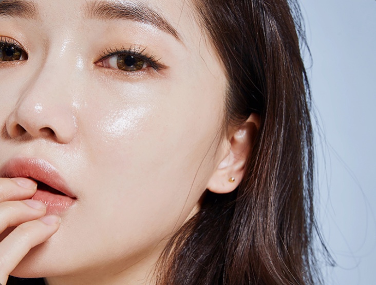 LÀM THẾ NÀO ĐỂ DA CĂNG BÓNG?