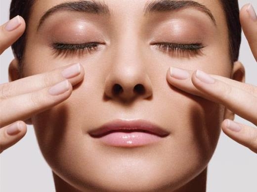 cách điều trị nếp nhăn dưới mắt