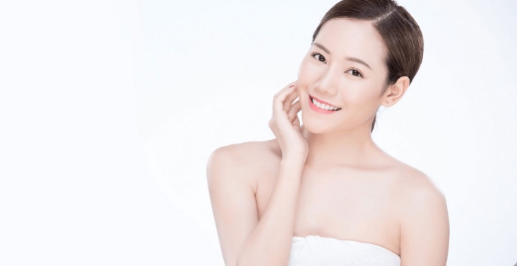 , điện di vitamin C giúp ngăn chặn ung thư da do tia UV gây ra như nám, vết chân chim…Kích thích sản sinh collagen, elastin