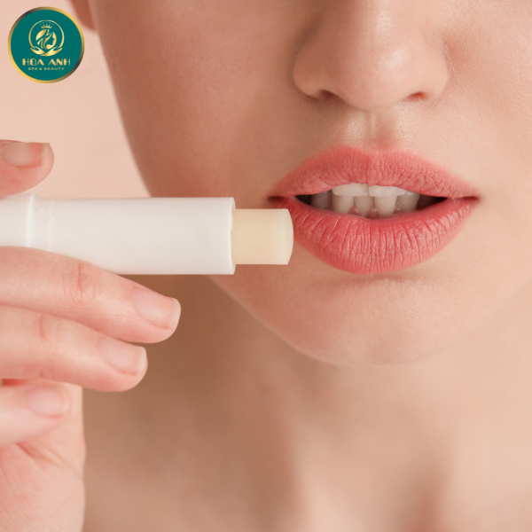 dưỡng môi sau phun xăm