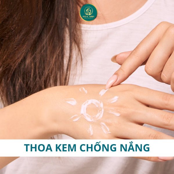 thoa kem chống nắng bảo vệ da