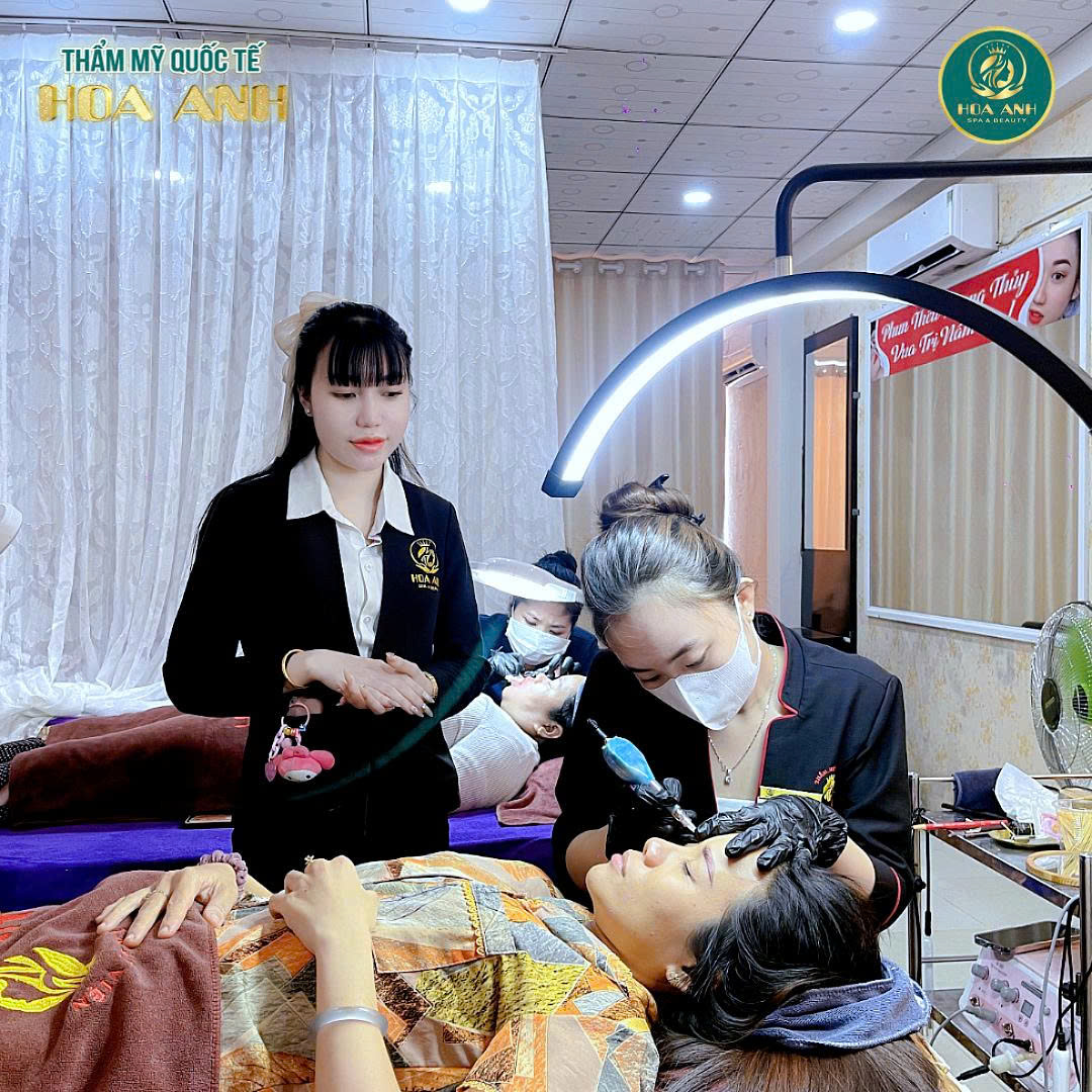 phun xăm tại Thẩm Mxy Hoa Anh